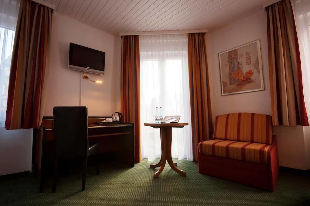 Hotel Bilger Eck Kostnice Exteriér fotografie